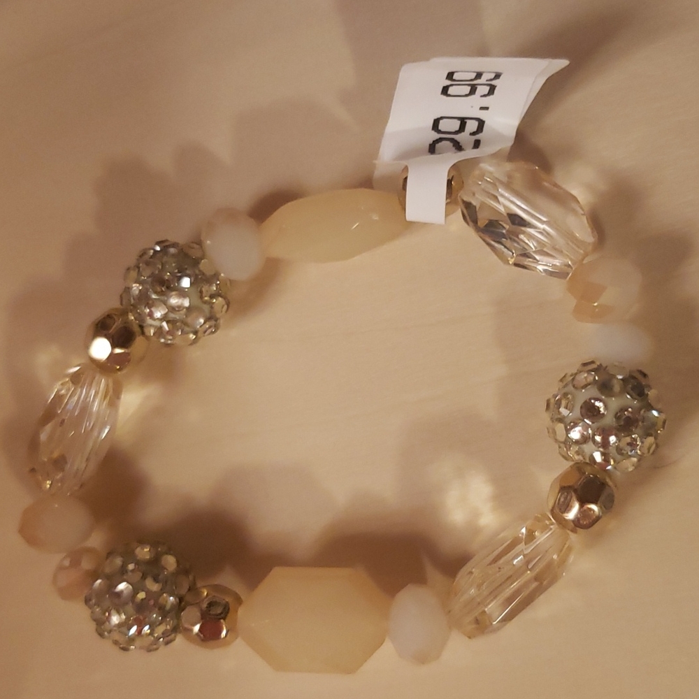 10/$20 Stretch Bracelet *N8